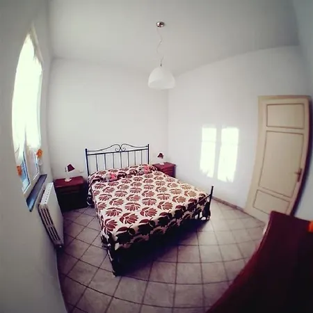Evillia Guest house Lucca